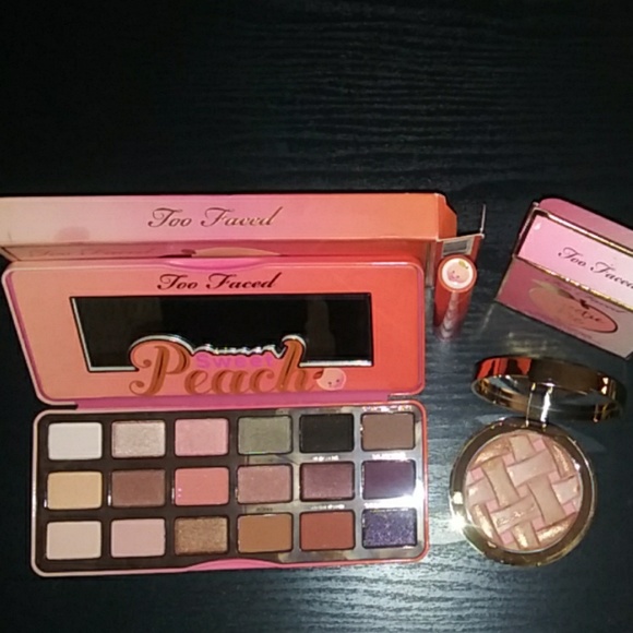 Too Faced Sweet Peach Palette - Picture 3 of 3